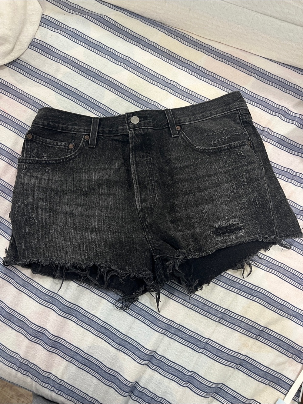 Levi’s 501 Black Shorts